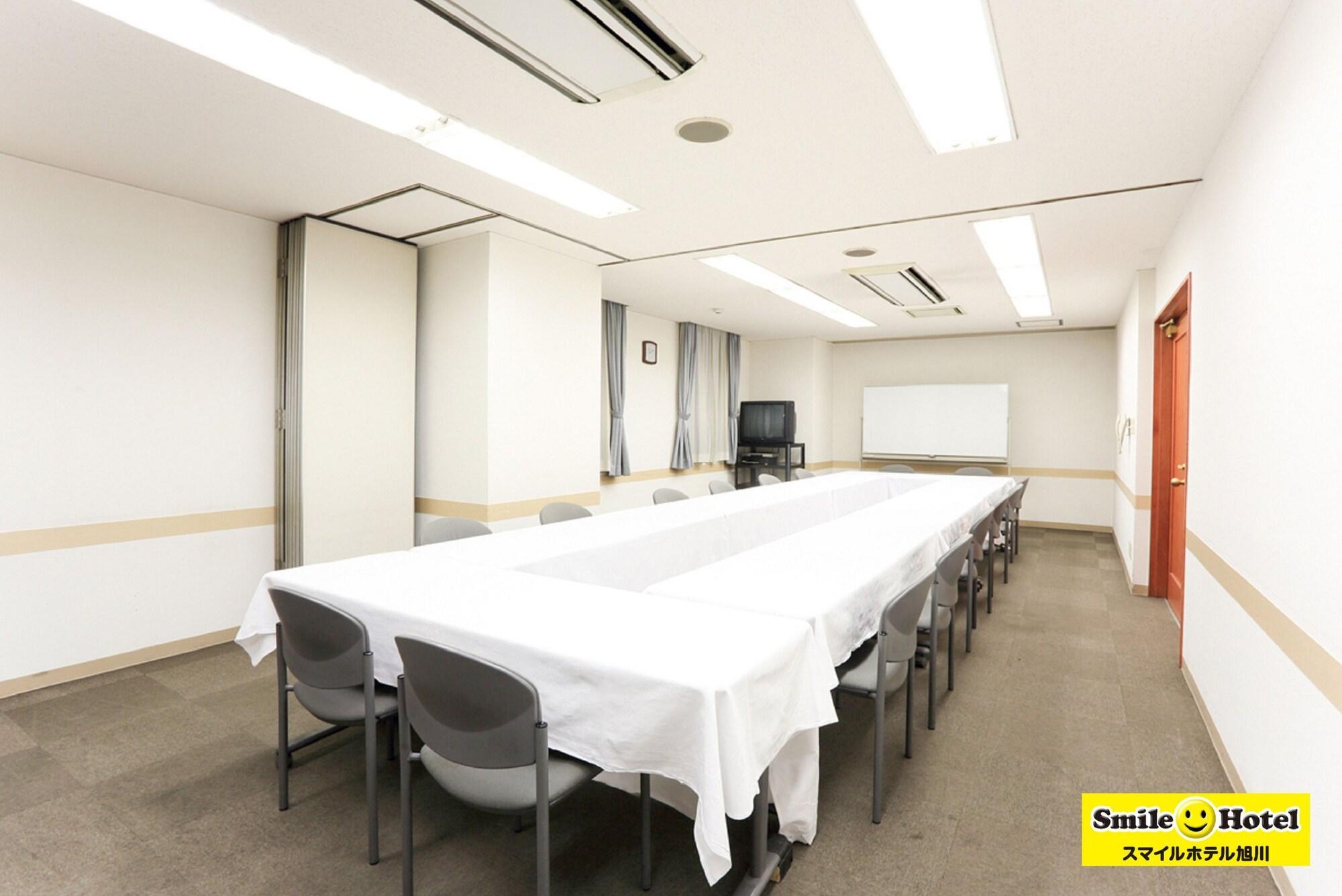 Smile Hotel Asahikawa Bagian luar foto